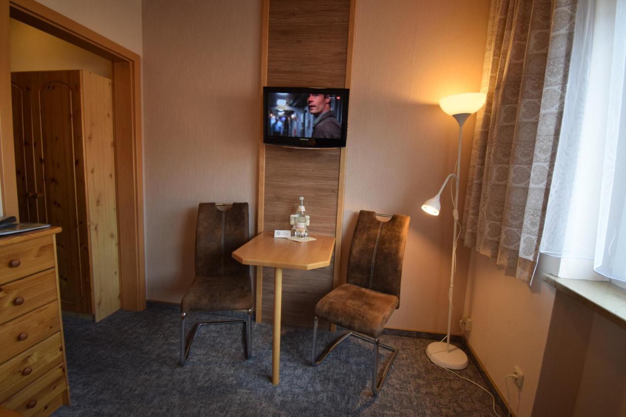 Gasthof Roseneck Wallenfels Exteriör bild