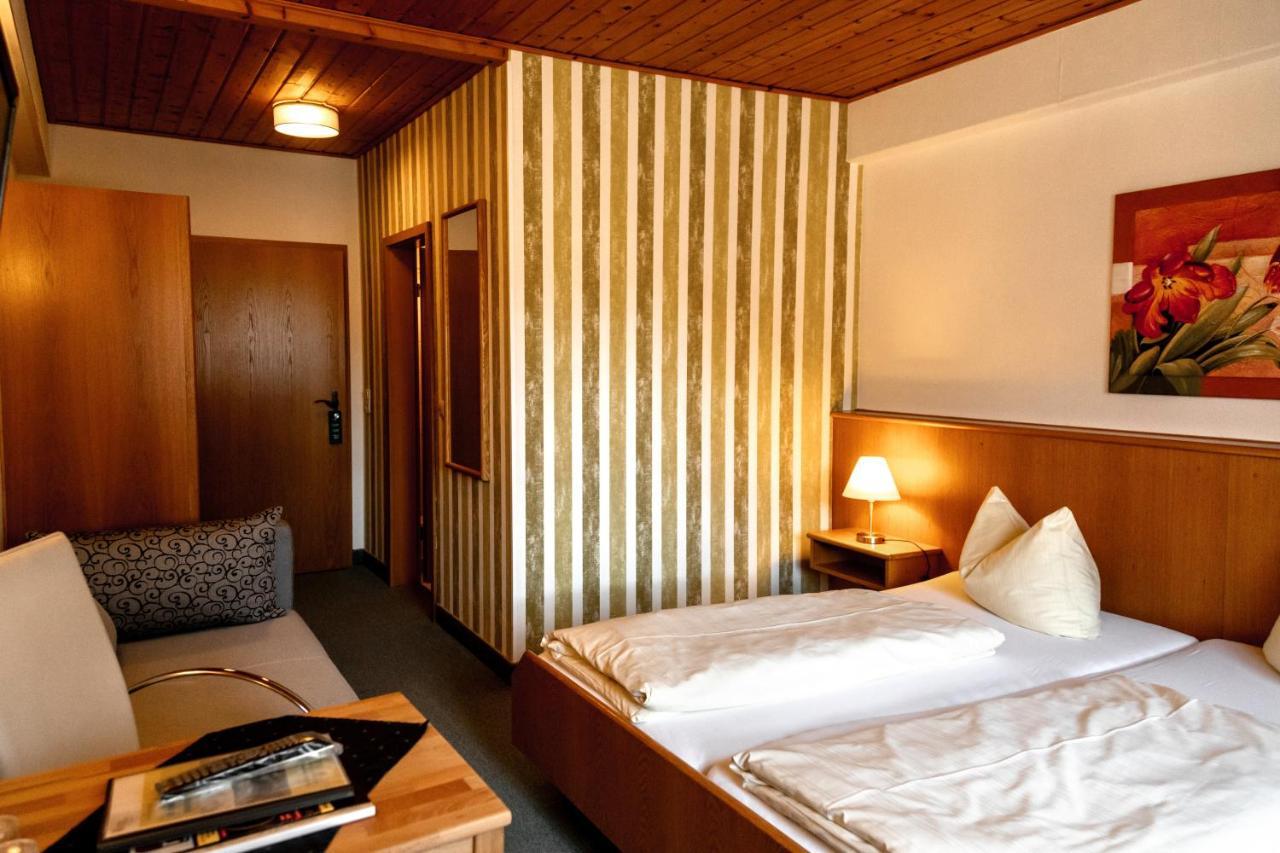 Gasthof Roseneck Wallenfels Exteriör bild
