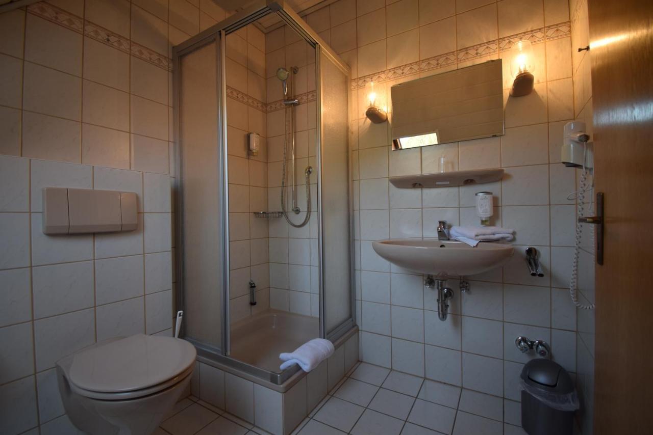 Gasthof Roseneck Wallenfels Exteriör bild