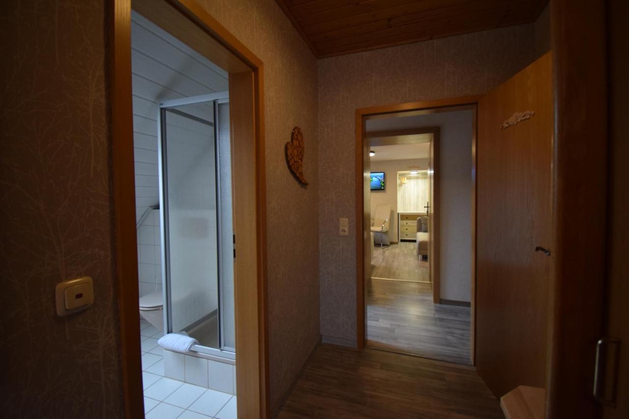 Gasthof Roseneck Wallenfels Exteriör bild