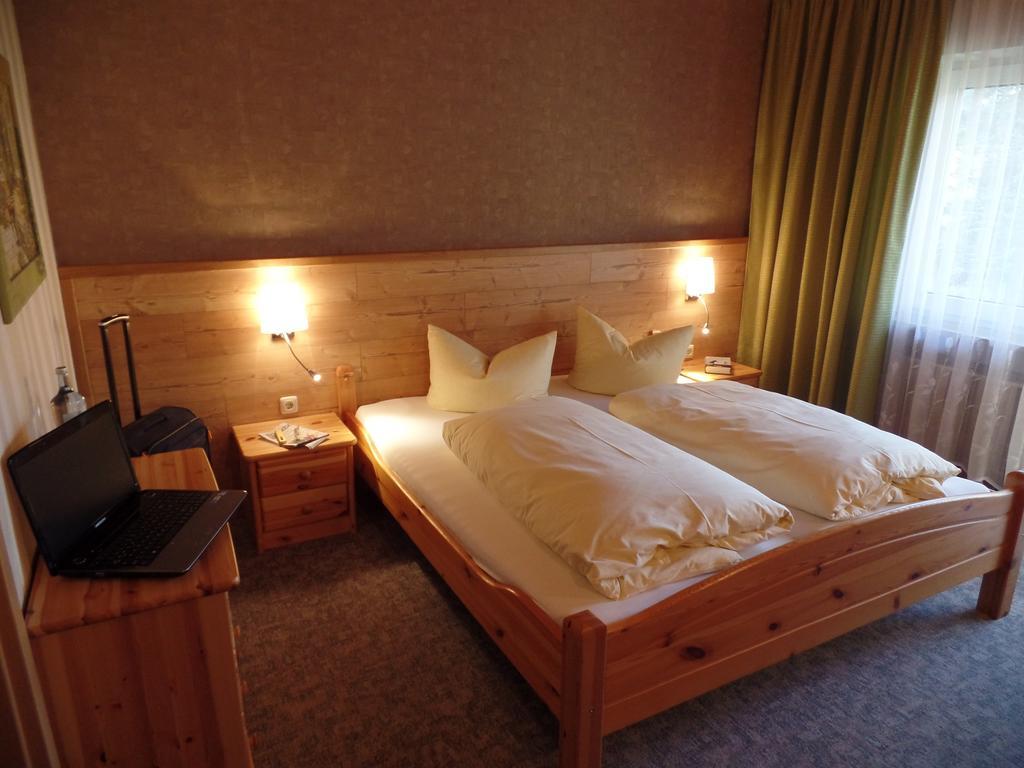 Gasthof Roseneck Wallenfels Exteriör bild
