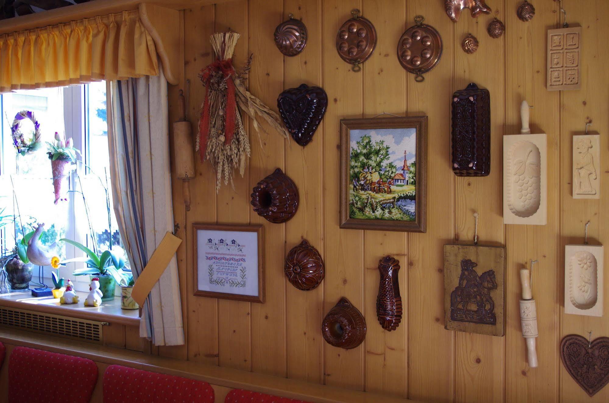 Gasthof Roseneck Wallenfels Exteriör bild